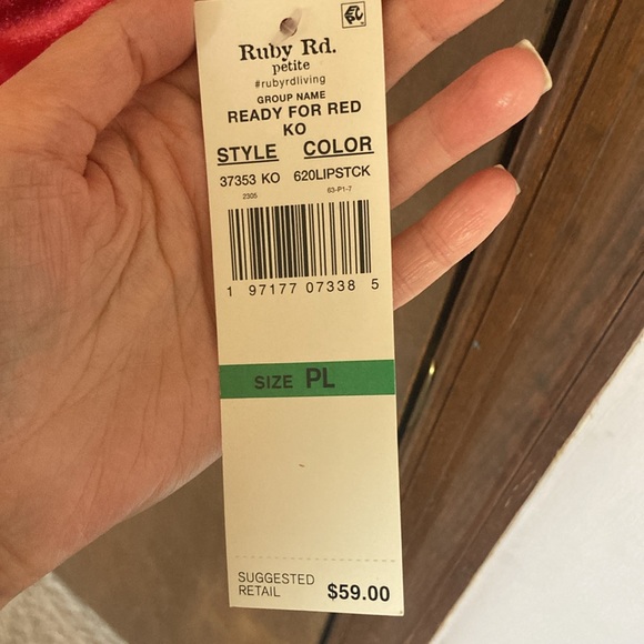 3/$45 Ruby rd velvet red top with abstract animal print leopard print sleeves PL - Picture 13 of 17